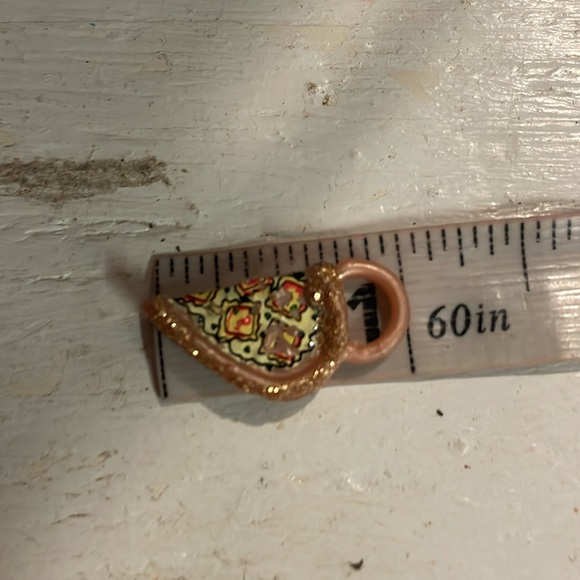 1” L.O.L. OMG Surprise Italian suitcase charm pendant with jump hoop - Picture 10 of 11